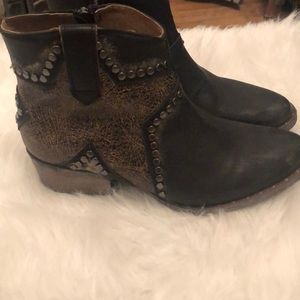 Custom Saba Distressed Boots NEW